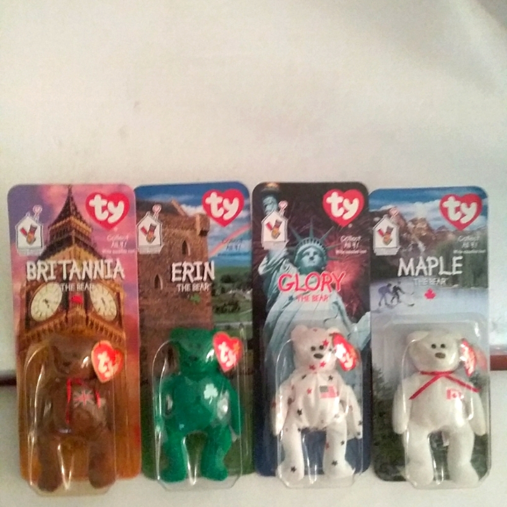 Ty Beanie Babies McDonald’s 1999 International Teenie Beanie Babies Set of 4